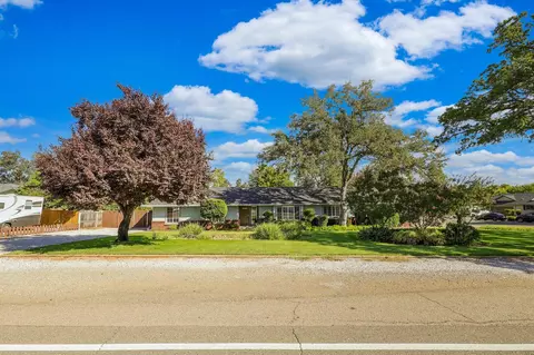 Exterior - 3480 Meadow View Dr, Redding, CA 96002 photo 11 of 15