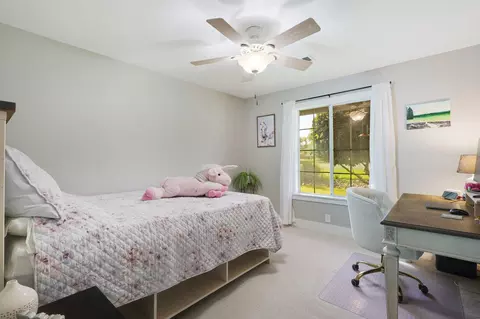 Bedroom - 3480 Meadow View Dr, Redding, CA 96002 photo 3 of 3