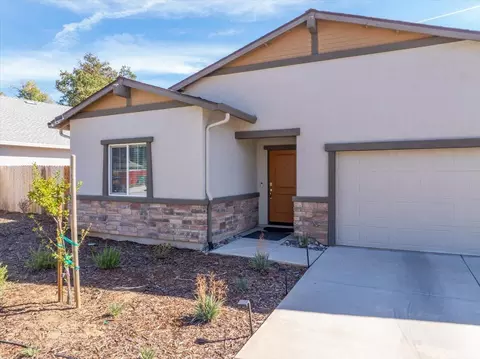 3652 Ginny Ct, Redding, CA 96001 photo 2