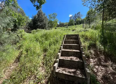 22099 Hidden Valley Dr, Redding, CA 96003 photo 21