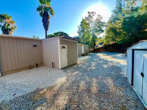 22099 Hidden Valley Dr, Redding, CA 96003 photo 5
