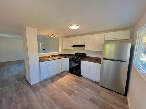 22099 Hidden Valley Dr, Redding, CA 96003 photo 8