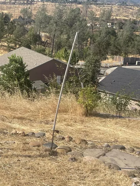 1412 White Water Cir, Redding, CA 96003 photo 5