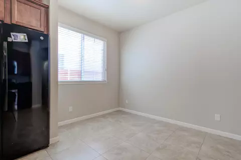 678 Mission De Oro Dr, Redding, CA 96003 photo 9