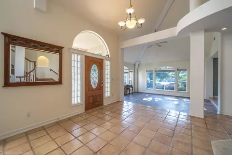 2444 Birchwood Cir, Redding, CA 96002 photo 5