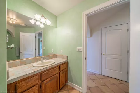2444 Birchwood Cir, Redding, CA 96002 photo 35