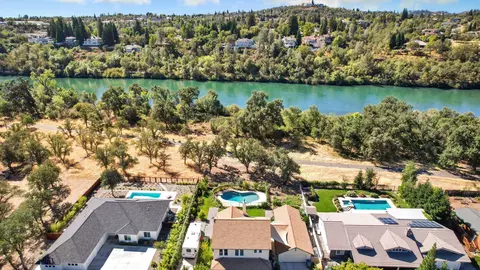 View/Area - 3211 Lake Redding Dr, Redding, CA 96003 photo 3 of 13