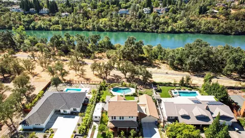 View/Area - 3211 Lake Redding Dr, Redding, CA 96003 photo 2 of 13