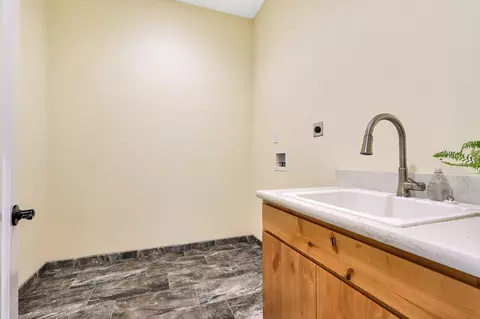 Other - 3211 Lake Redding Dr, Redding, CA 96003 photo 4 of 15