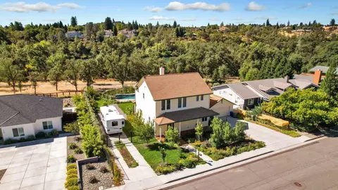 View/Area - 3211 Lake Redding Dr, Redding, CA 96003 photo 1 of 13