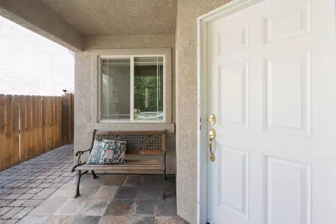 Entry Way - 687 Yolla Bolly Trl, Redding, CA 96003 photo 5 of 5