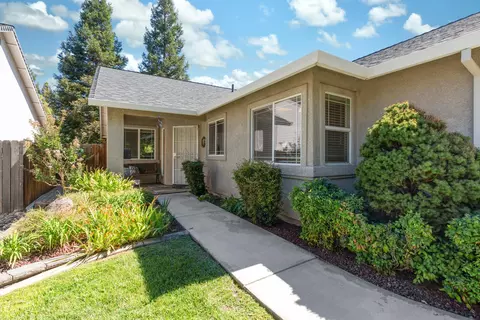Exterior - 687 Yolla Bolly Trl, Redding, CA 96003 photo 11 of 16