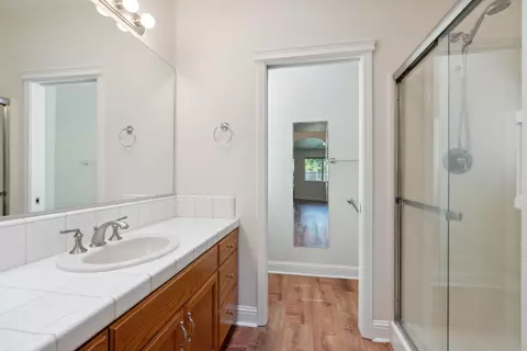 Bath - 687 Yolla Bolly Trl, Redding, CA 96003 photo 3 of 3
