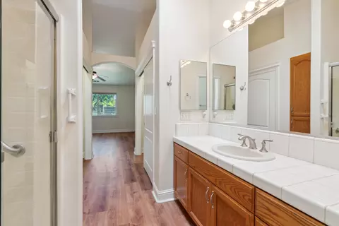 Entry Way - 687 Yolla Bolly Trl, Redding, CA 96003 photo 4 of 5