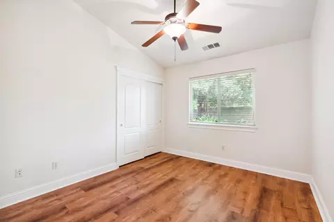 Bedroom - 687 Yolla Bolly Trl, Redding, CA 96003 photo 1 of 3