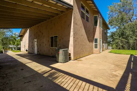 5735 Beaumont Dr, Redding, CA 96003 photo 31