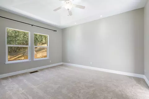 5735 Beaumont Dr, Redding, CA 96003 photo 23