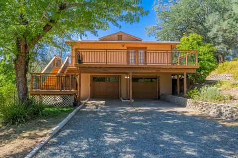 19896 Grande Vista Ln, Redding, CA 96003