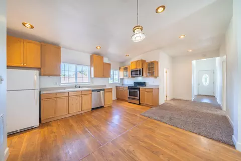 Entry Way - 1834 Willis St, Redding, CA 96001 photo 2 of 2
