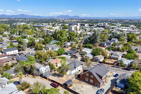 View/Area - 1834 Willis St, Redding, CA 96001 photo 3 of 4