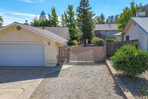 Exterior - 2227 Wicklow St, Redding, CA 96001 photo 41 of 41