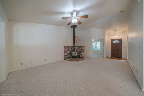 Living - 2227 Wicklow St, Redding, CA 96001 photo 2 of 3