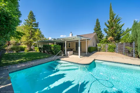 Exterior - 2227 Wicklow St, Redding, CA 96001 photo 15 of 41