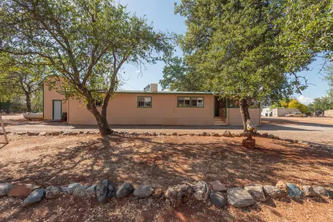 6731 Iffn Dr, Anderson, CA 96007