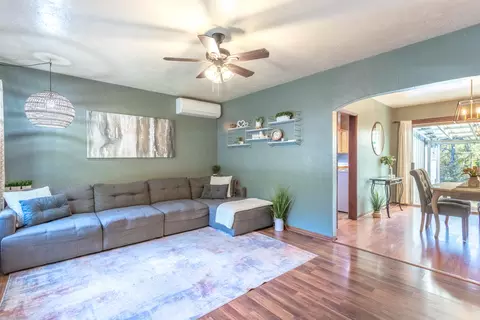2647 Russell St, Redding, CA 96001 photo 3