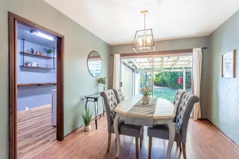 2647 Russell St, Redding, CA 96001 photo 2