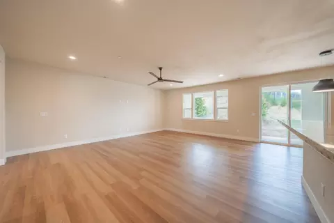 1132 Kellinger St, Redding, CA 96003 photo 11
