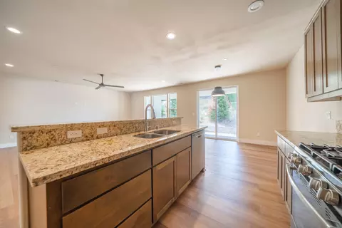 1132 Kellinger St, Redding, CA 96003 photo 18