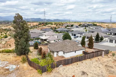 1132 Kellinger St, Redding, CA 96003 photo 39
