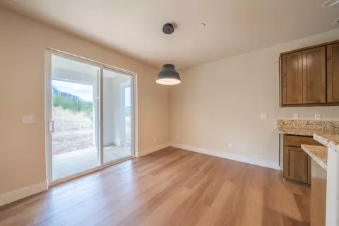1132 Kellinger St, Redding, CA 96003 photo 12