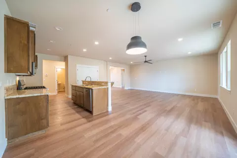1132 Kellinger St, Redding, CA 96003 photo 9