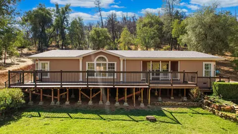 13555 Echo Hill Rd, Redding, CA 96003