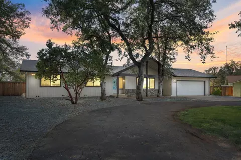 Exterior - 7114 Tucker Ln, Redding, CA 96002 photo 2 of 14