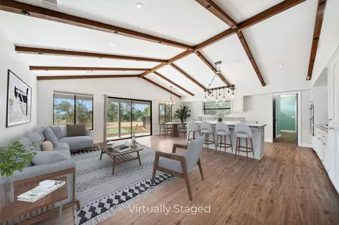 Living - 7114 Tucker Ln, Redding, CA 96002 photo 3 of 6