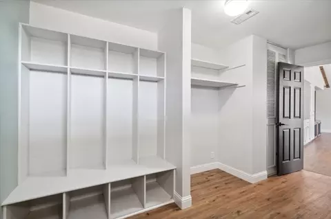 Entry Way - 7114 Tucker Ln, Redding, CA 96002 photo 2 of 2