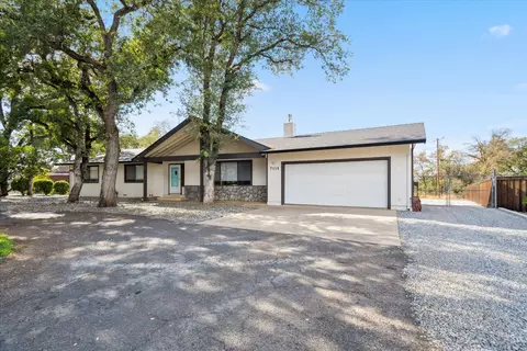 Exterior - 7114 Tucker Ln, Redding, CA 96002 photo 12 of 14