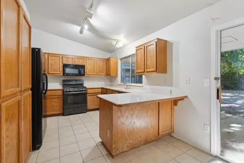 6756 Irving Rd, Redding, CA 96001 photo 13