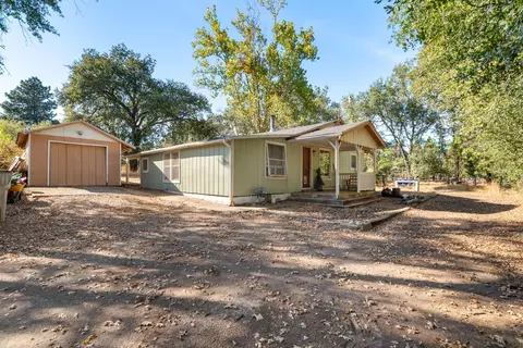 20605 Matamoros St, Redding, CA 96002