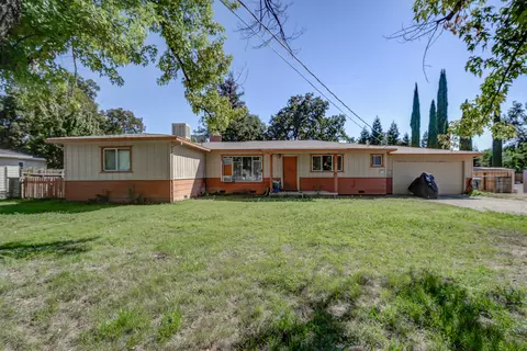 3287 Sacramento Dr, Redding, CA 96001