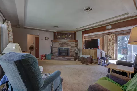 3287 Sacramento Dr, Redding, CA 96001 photo 11