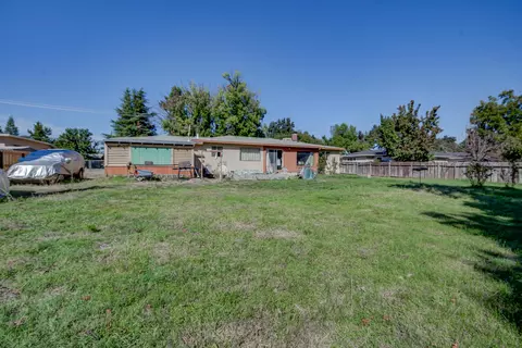 3287 Sacramento Dr, Redding, CA 96001 photo 7