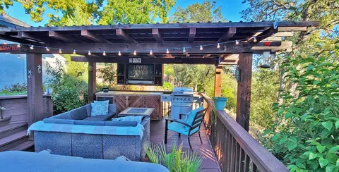 3801 Wasatch Dr, Redding, CA 96001 photo 5