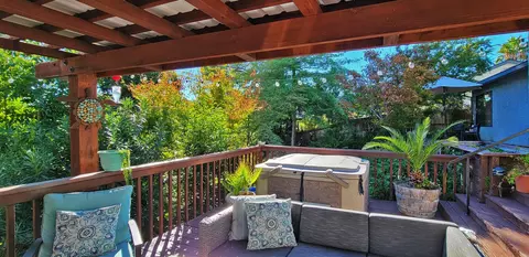 3801 Wasatch Dr, Redding, CA 96001 photo 4