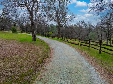 16438 Schilling Rd, Redding, CA 96001 photo 14