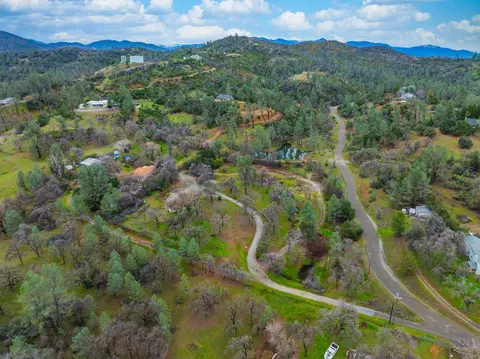 16438 Schilling Rd, Redding, CA 96001 photo 23