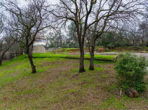 16438 Schilling Rd, Redding, CA 96001 photo 11